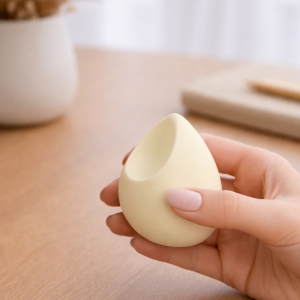 Máy rung mini hình trái đào Blenva Bonbon